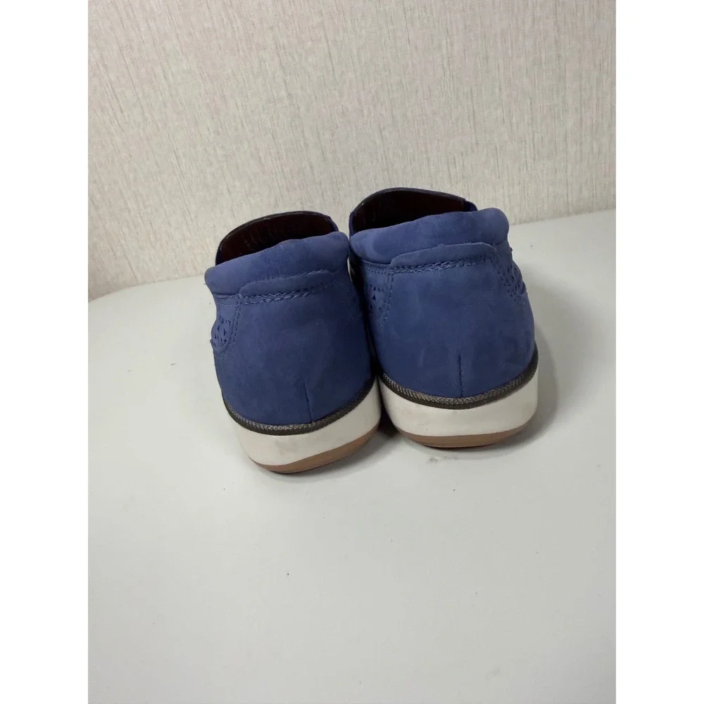 Walking Cradles Womens Blue Laser Cut Leather Slip On‎ Loafers Size 9.5 S Slim